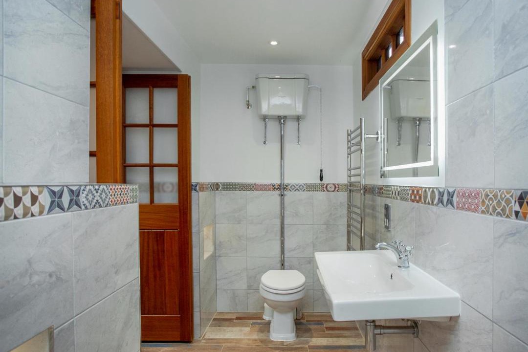 Photo of Bathroom in Tuckenhay