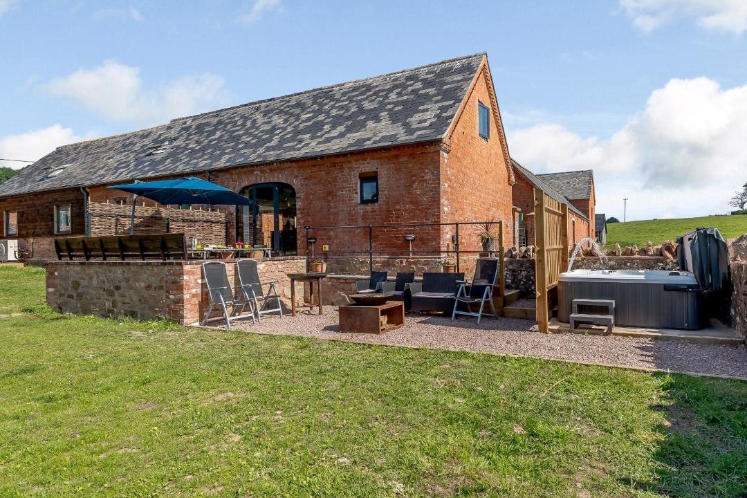 Photo of Others in Huntley