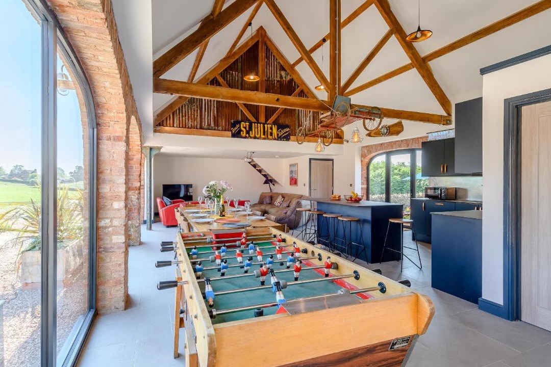 Photo of Others in Huntley