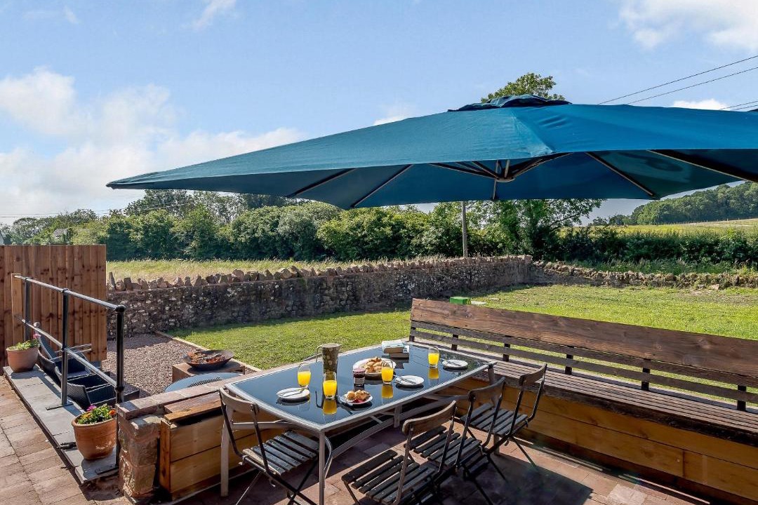 Photo of Others in Huntley