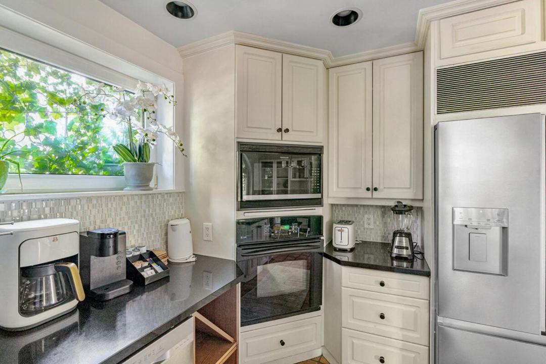 Photo of Kitchen in Broadview North