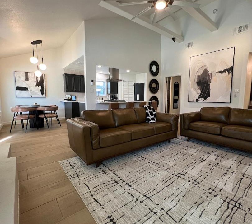 Photo of Livingroom in Midland