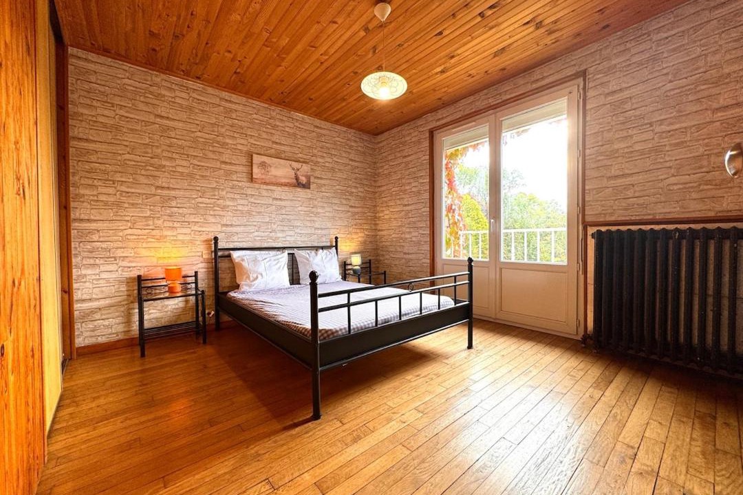 Photo of Bedroom in Vernou-la-Celle-sur-Seine