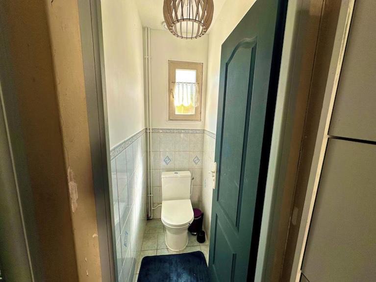 Photo of Bathroom in Monnerville