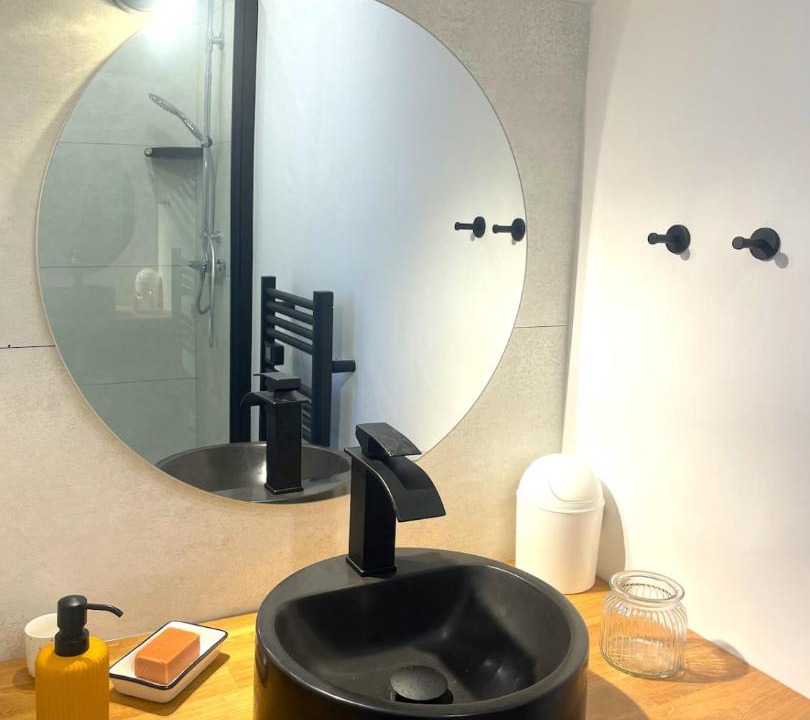 Photo of Bathroom in Montrelais
