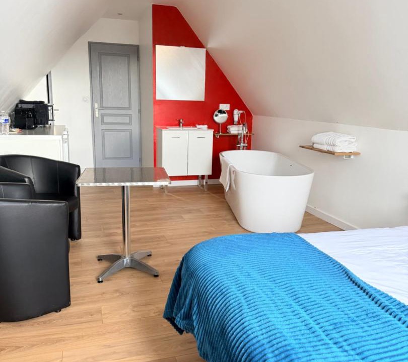 Photo of Others in Isques