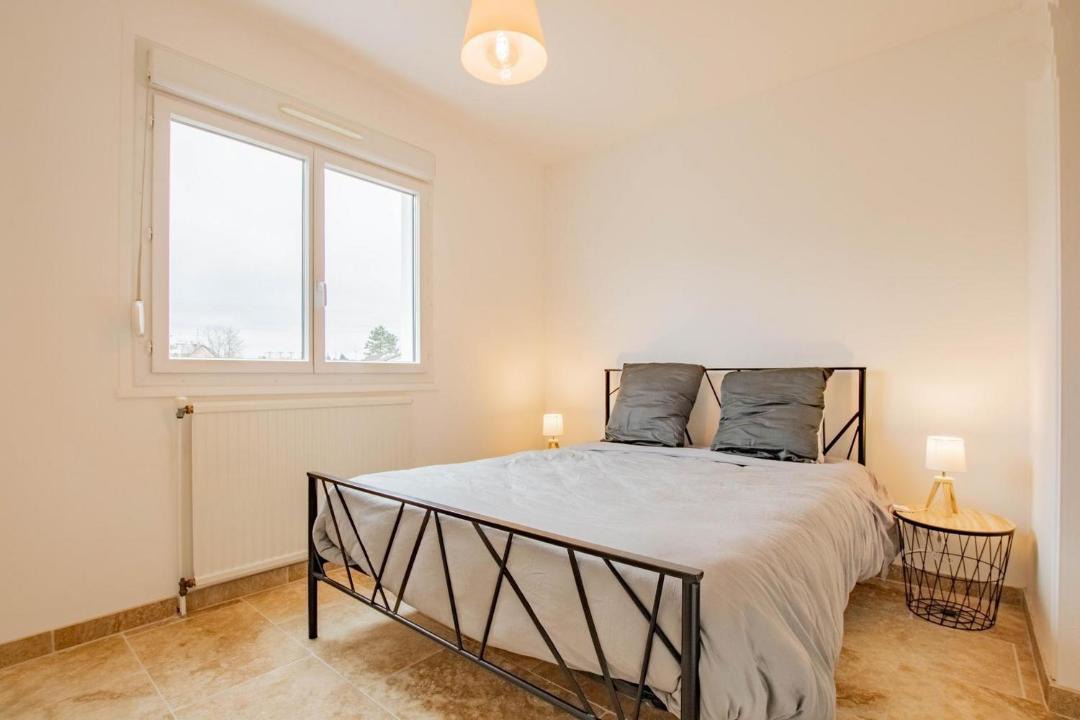 Photo of Bedroom in Montceau-les-Mines