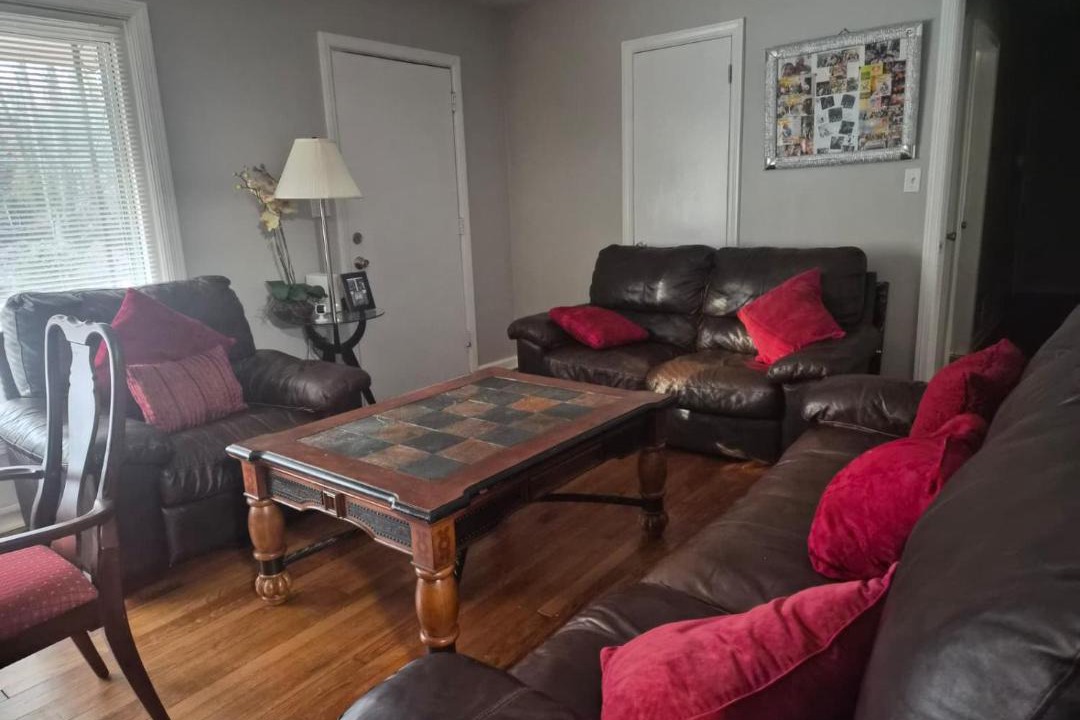 Photo of Livingroom in Gresham Park