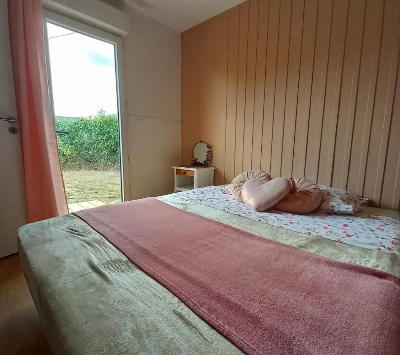 Photo of Bedroom in Saint-Lambert-du-Lattay