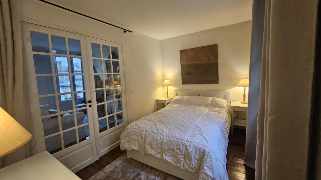 Photo of Bedroom in 6th Arrondissement