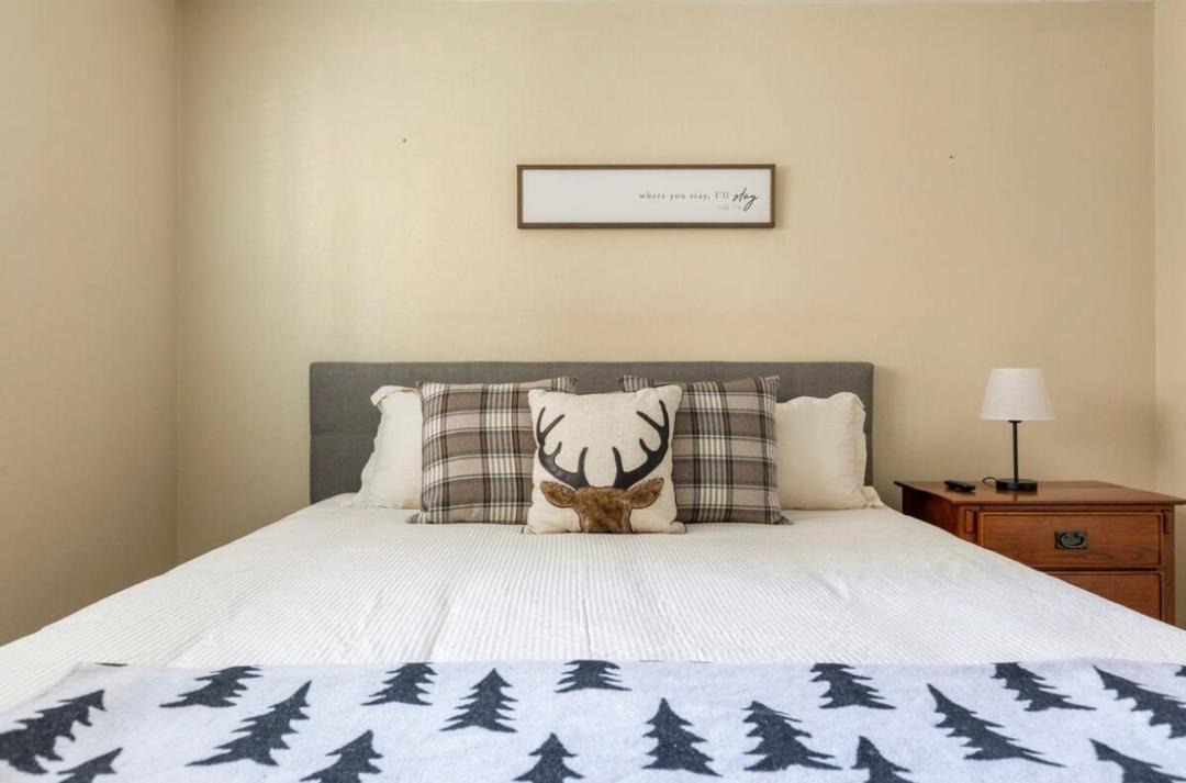 Photo of Bedroom in Mammoth Lakes