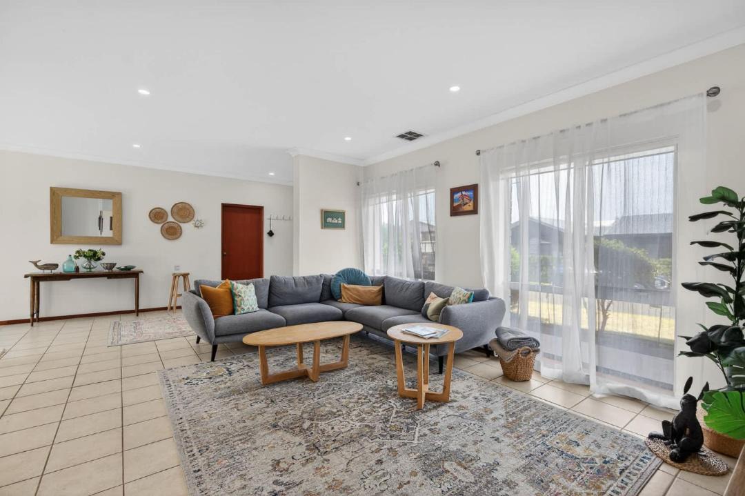 Photo of Others in Hayborough