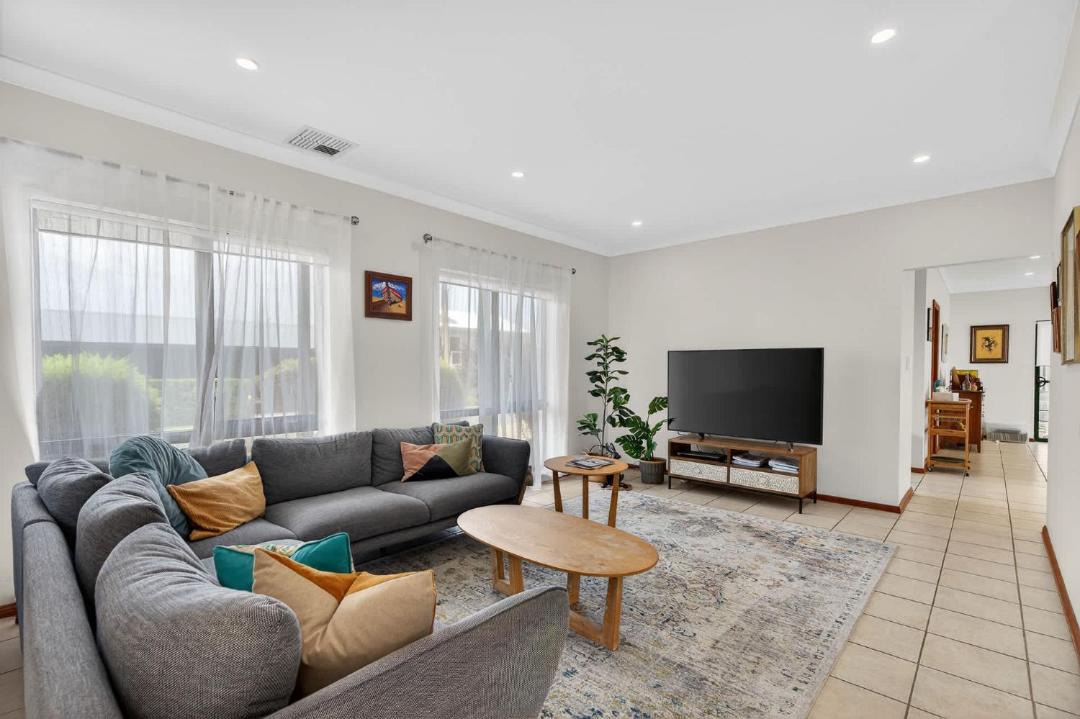 Photo of Others in Hayborough