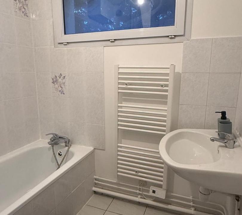 Photo of Bathroom in Noisy-le-Grand