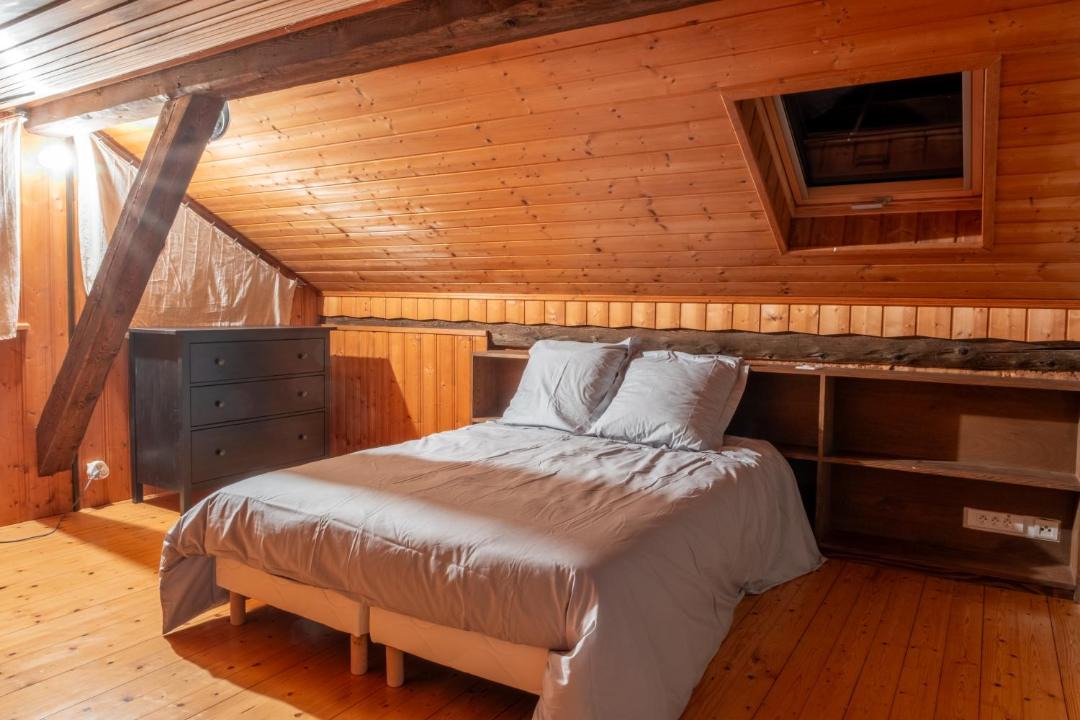 Photo of Bedroom in Prenovel