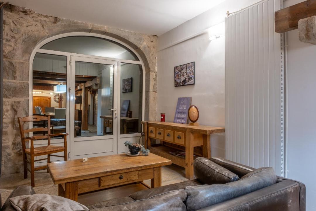 Photo of Others in Prenovel