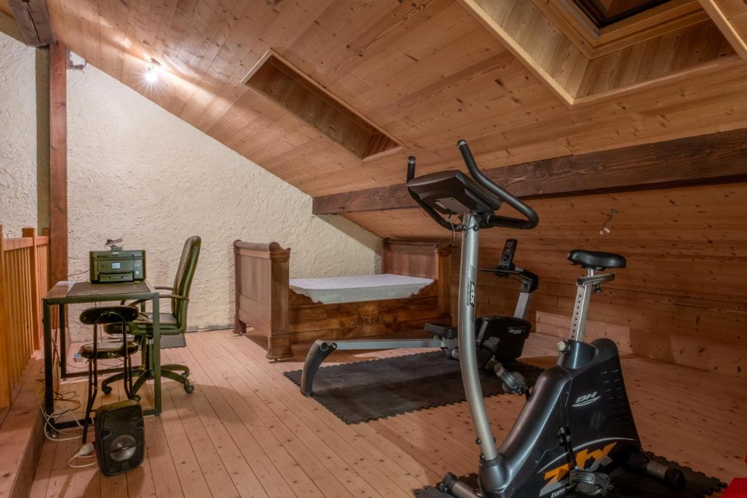 Photo of Others in Prenovel