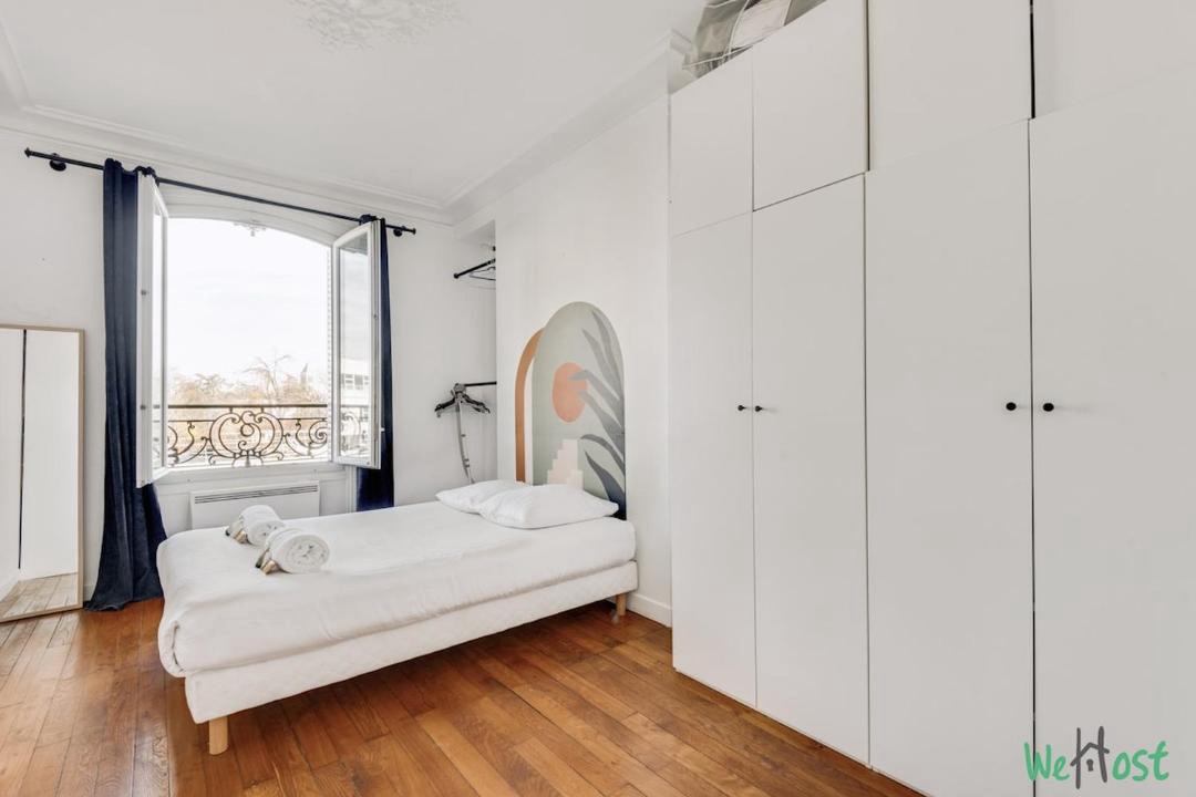 Photo of Bedroom in Saint-Denis