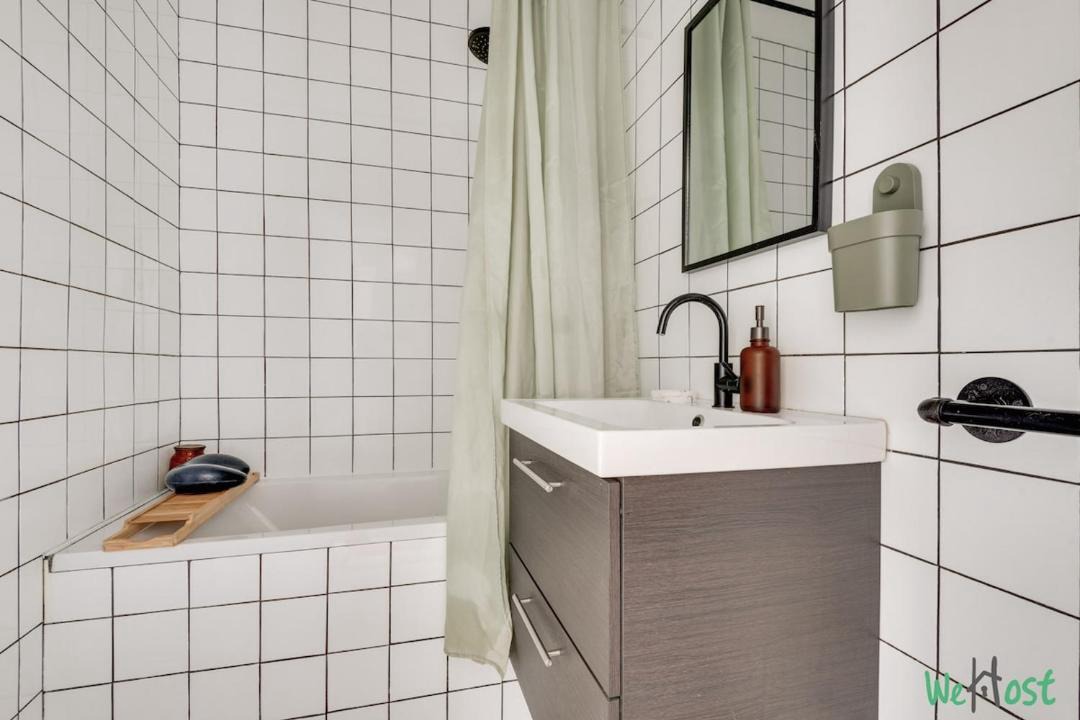 Photo of Bathroom in Saint-Denis