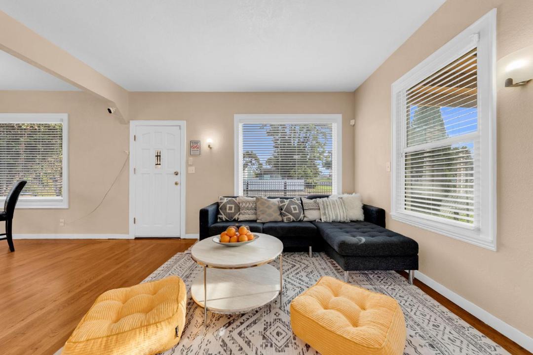 Photo of Others in Oakland