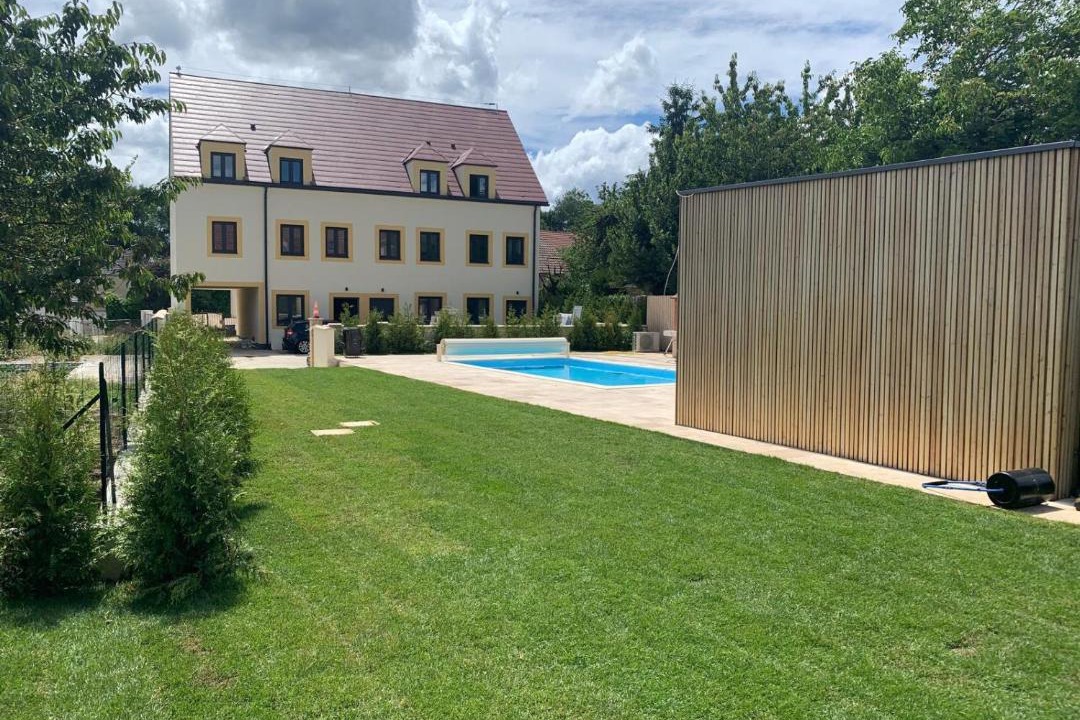 Photo of Others in Magny-le-Hongre