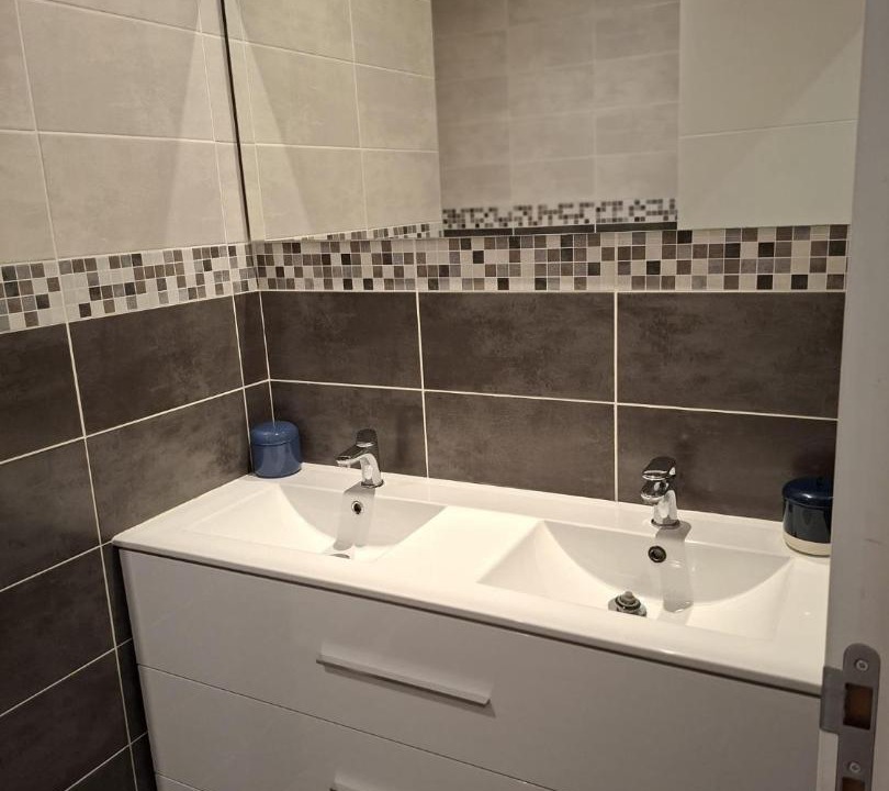 Photo of Bathroom in Gan