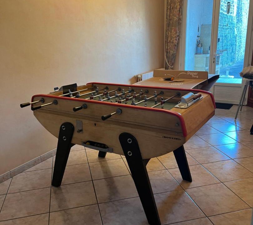 Photo of Others in Pons