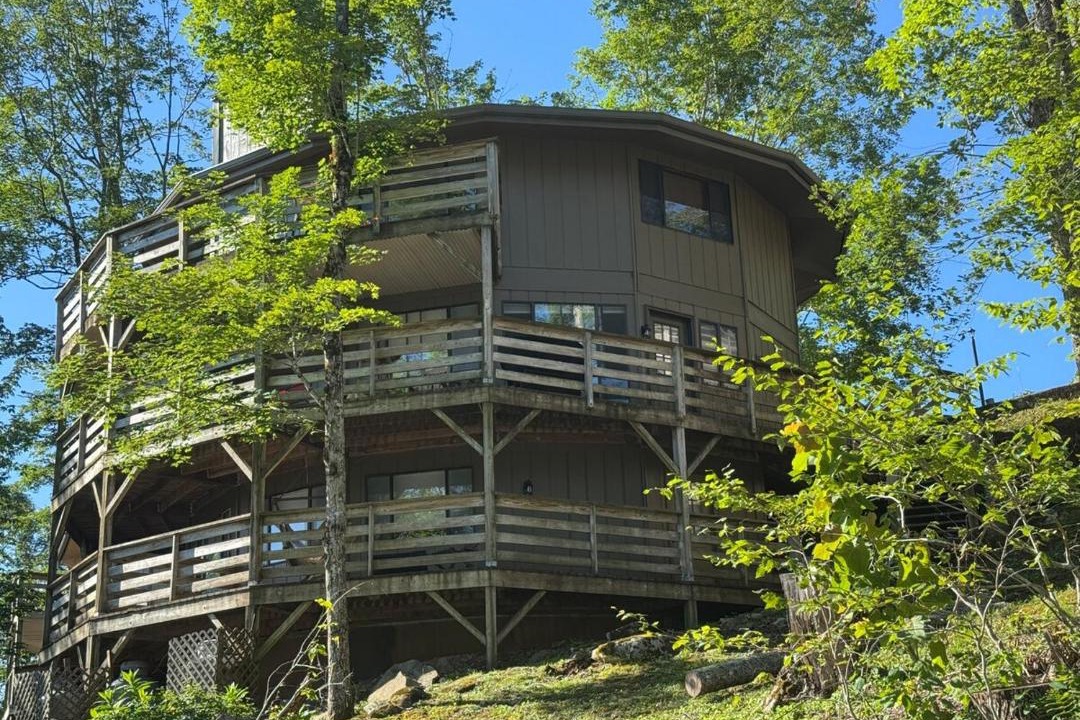 Photo of Others in Sugar Mountain
