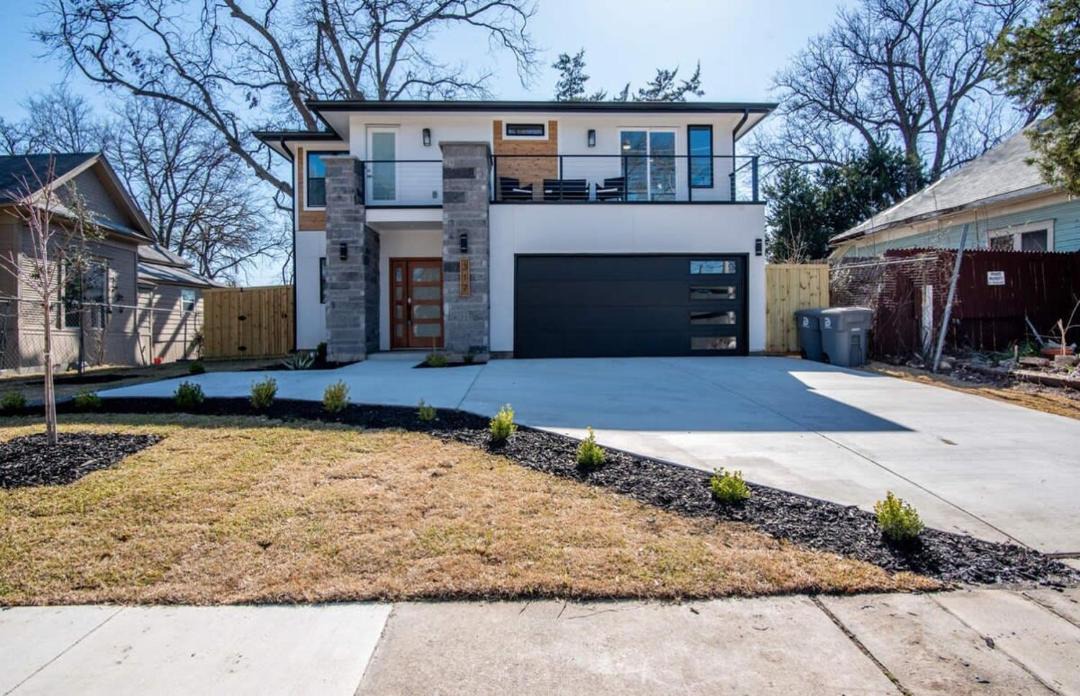 Photo of Others in Old East Dallas