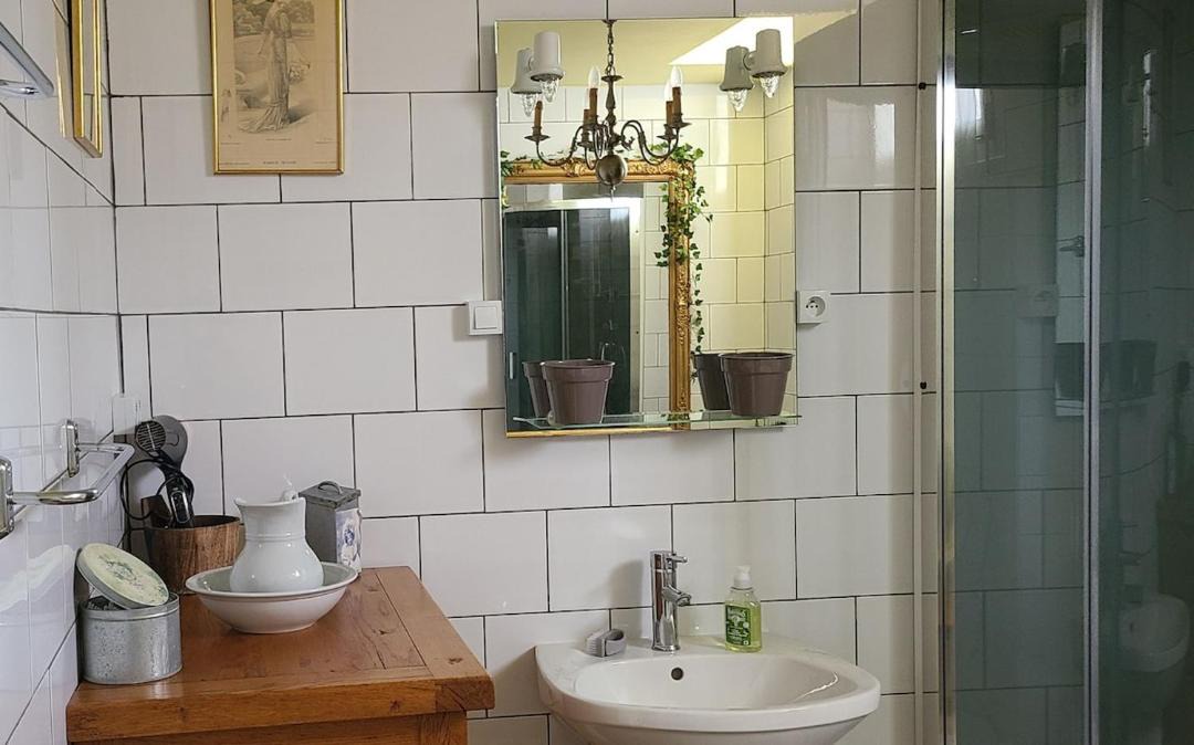 Photo of Bathroom in Saint-Bueil