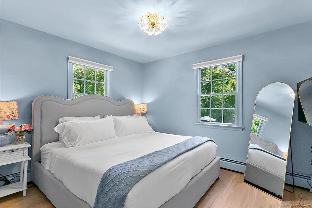 Photo of Bedroom in Redding Ridge