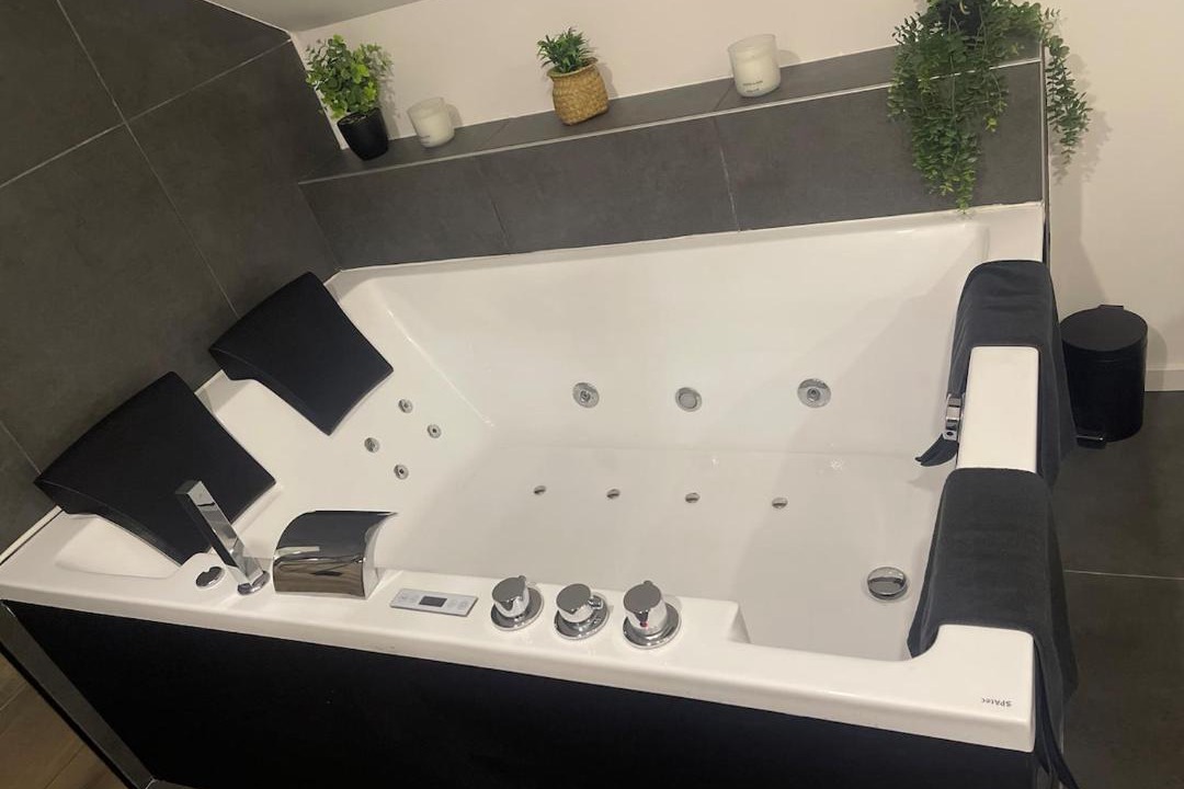 Photo of Bathroom in Lys-lez-Lannoy