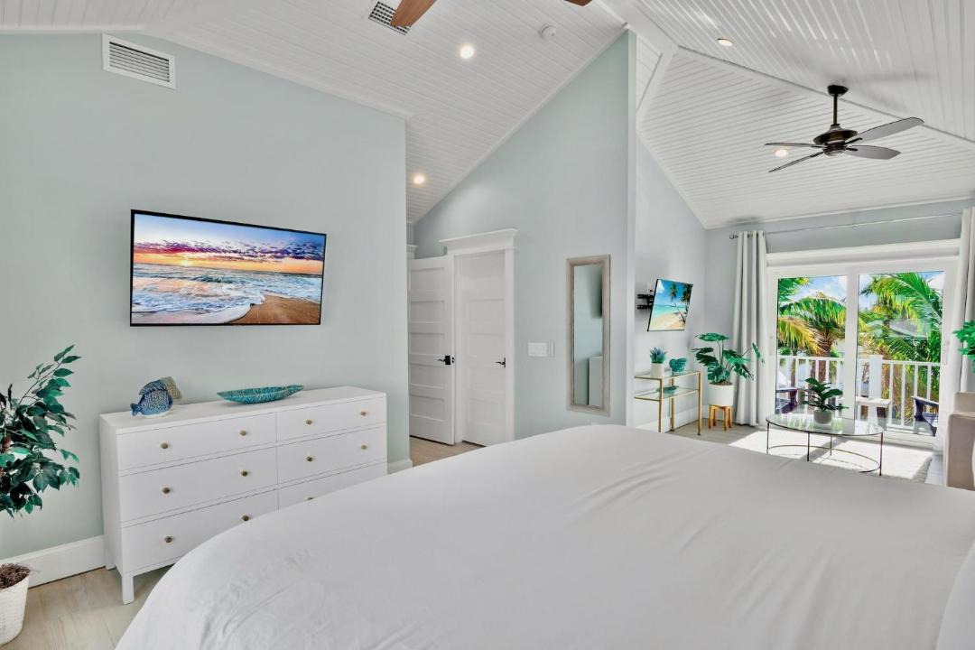 Photo of Others in Holmes Beach