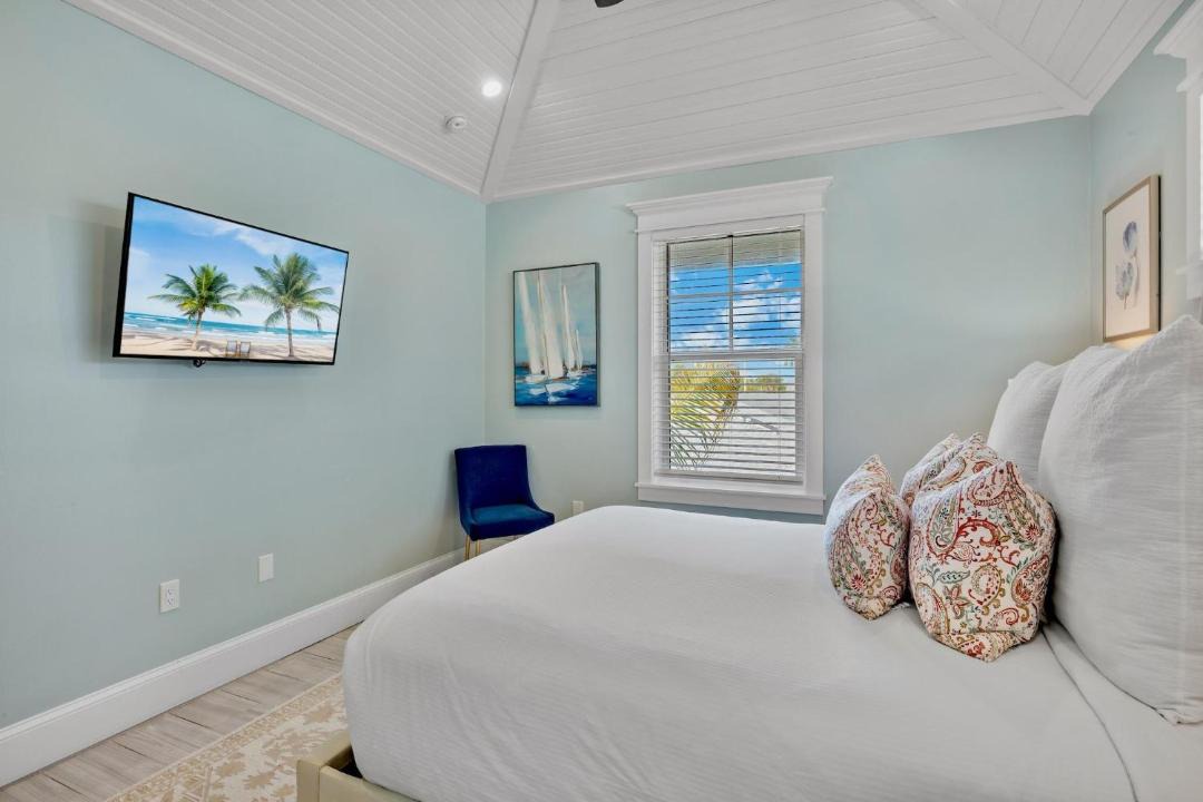 Photo of Others in Holmes Beach