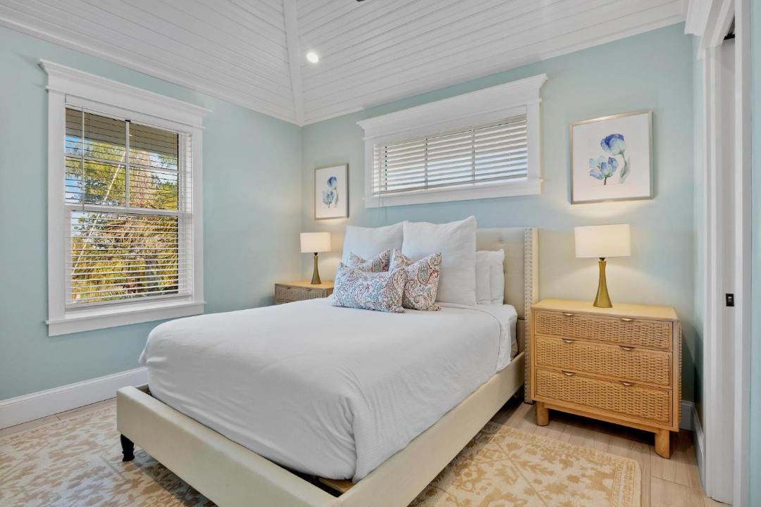 Photo of Others in Holmes Beach