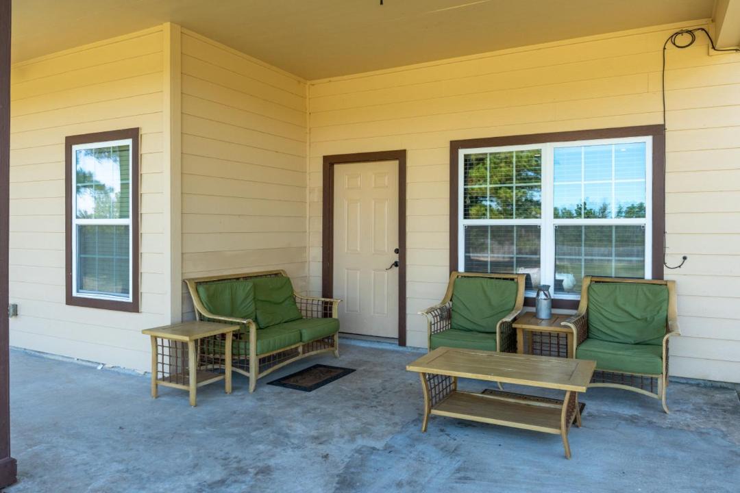 Photo of Patio Balcony in Elysian Fields