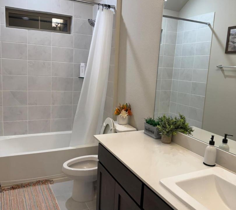 Photo of Bathroom in Red Oak
