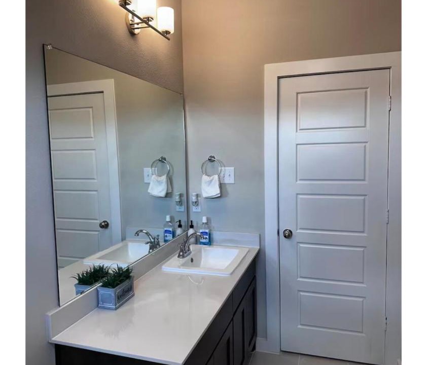 Photo of Bathroom in Red Oak
