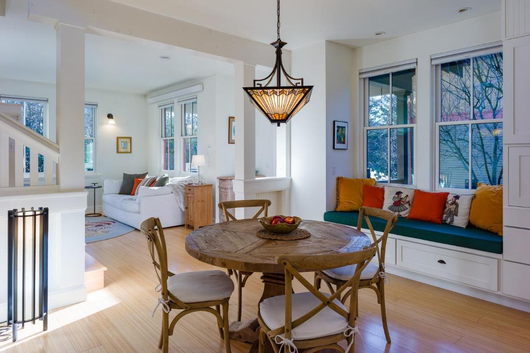 Photo of Others in Eastsound