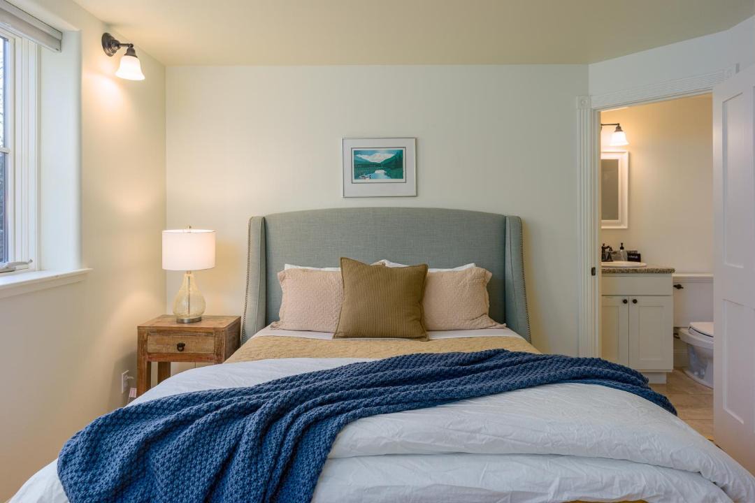 Photo of Others in Eastsound