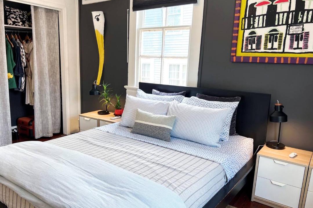 Photo of Bedroom in Algiers Point