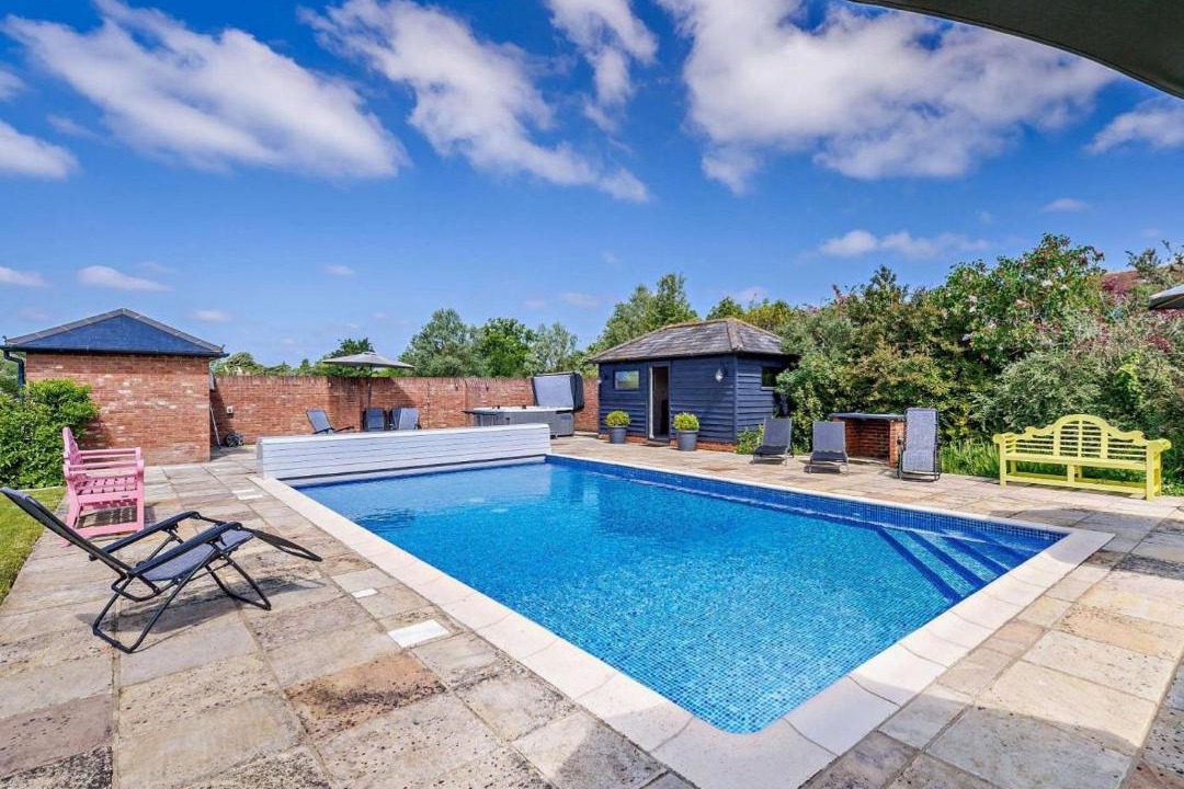 Photo of Others in Abbess Roding