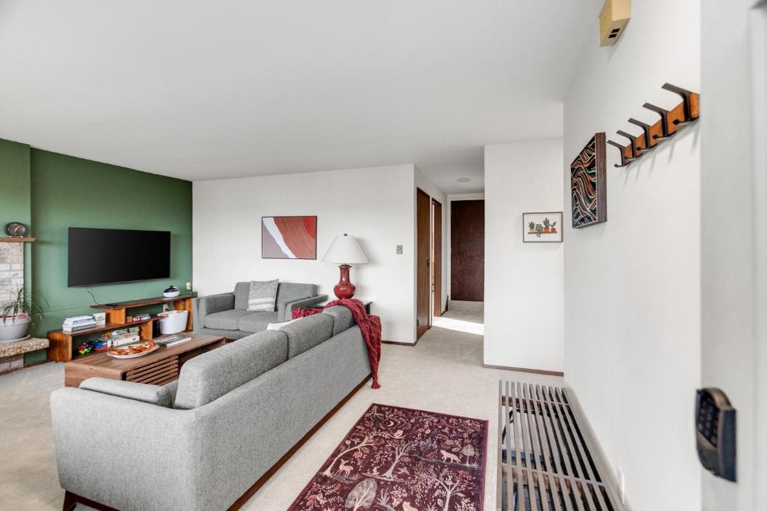 Photo of Others in Minor