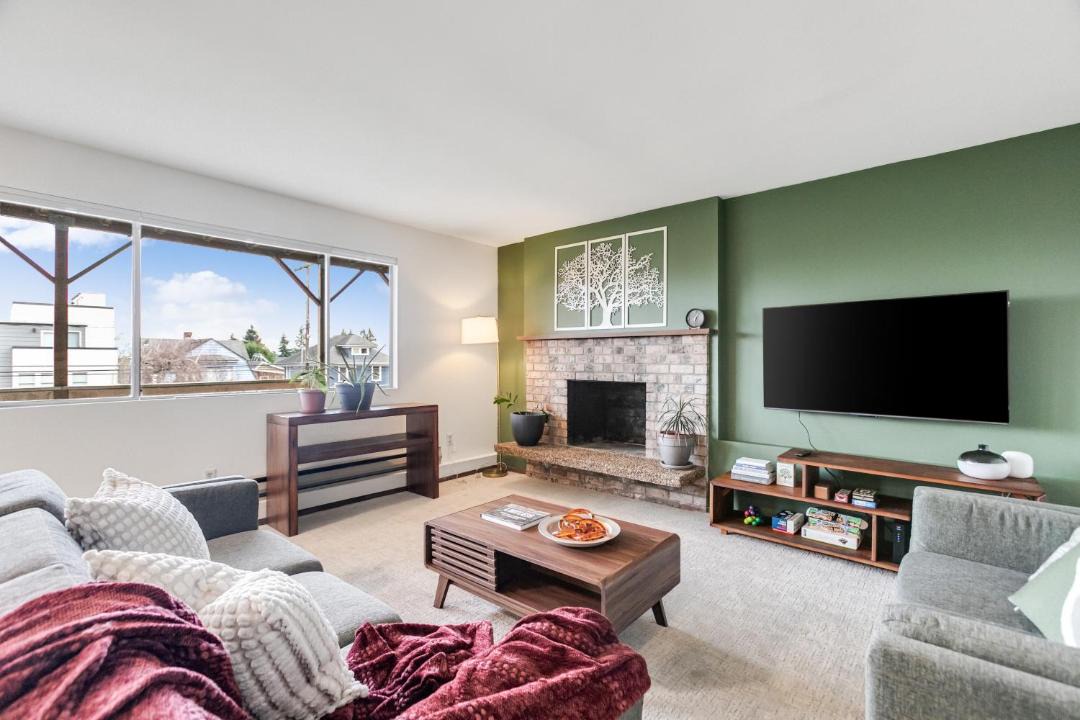 Photo of Others in Minor