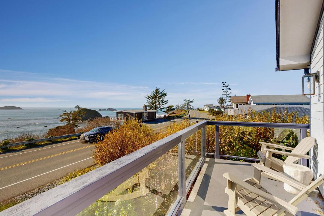Photo of Patio Balcony in Crescent City North