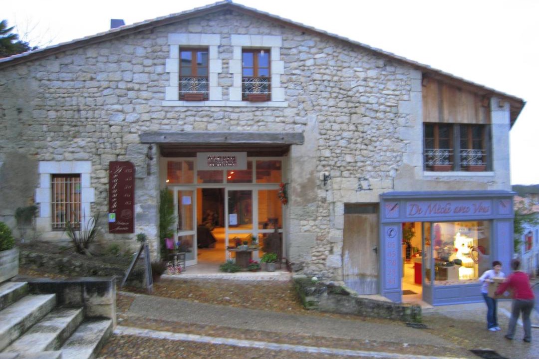 Photo of Buildings in Aubeterre-sur-Dronne