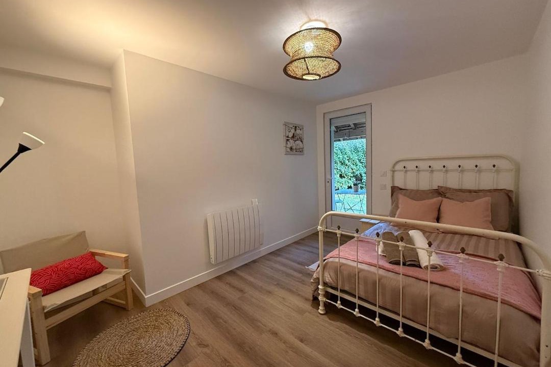 Photo of Bedroom in Mandres-les-Roses