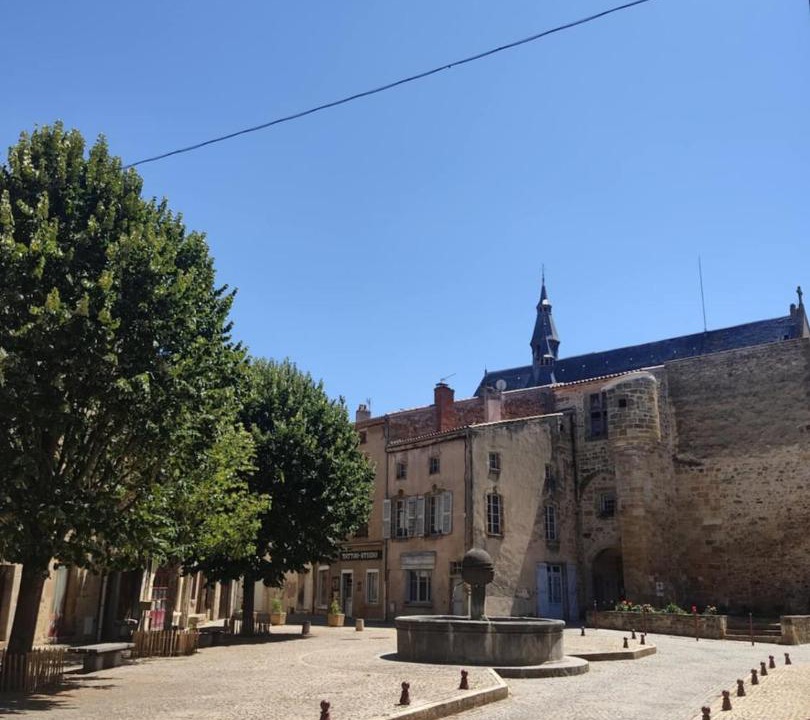 Photo of Buildings in Vic-le-Comte