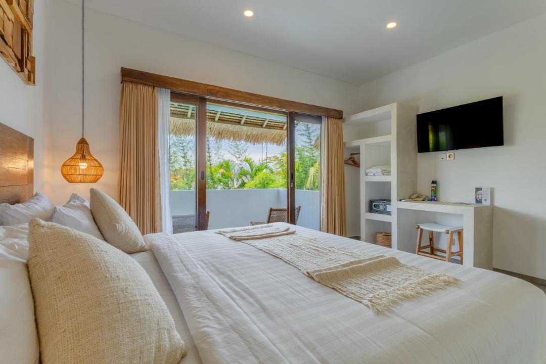 Photo of Others in Sunset Road