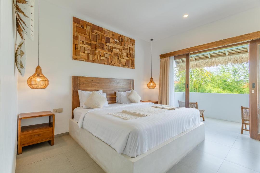 Photo of Others in Sunset Road